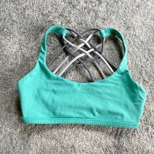 Lululemon Free to Be Wild Bra Size 4